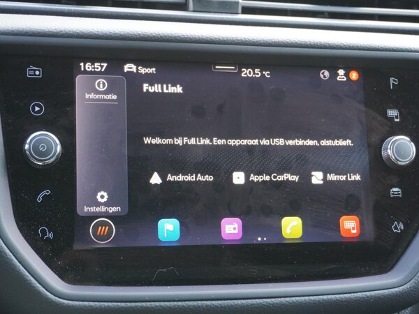 Apple Carplay/Android Auto