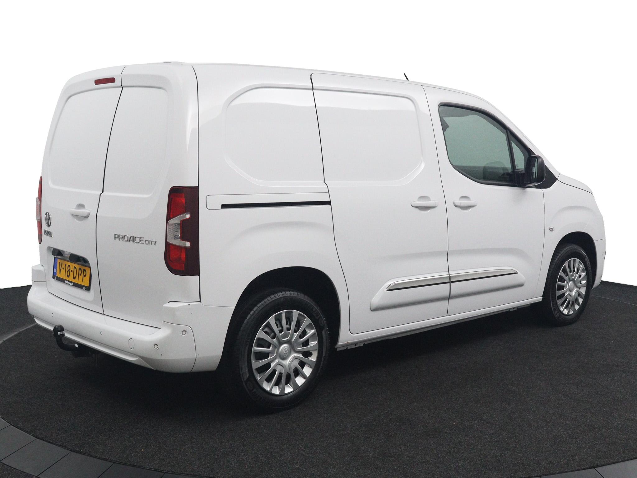 Toyota PROACE CITY 1.5 D-4D Prof Automaat - Afbeelding 2