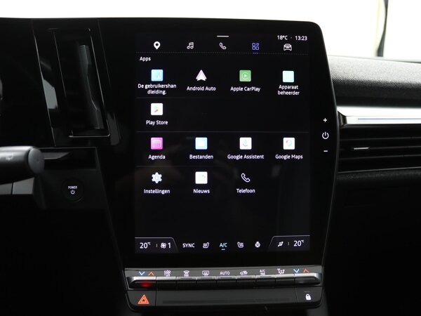 Apple Carplay/Android Auto Apple Carplay/Android Auto