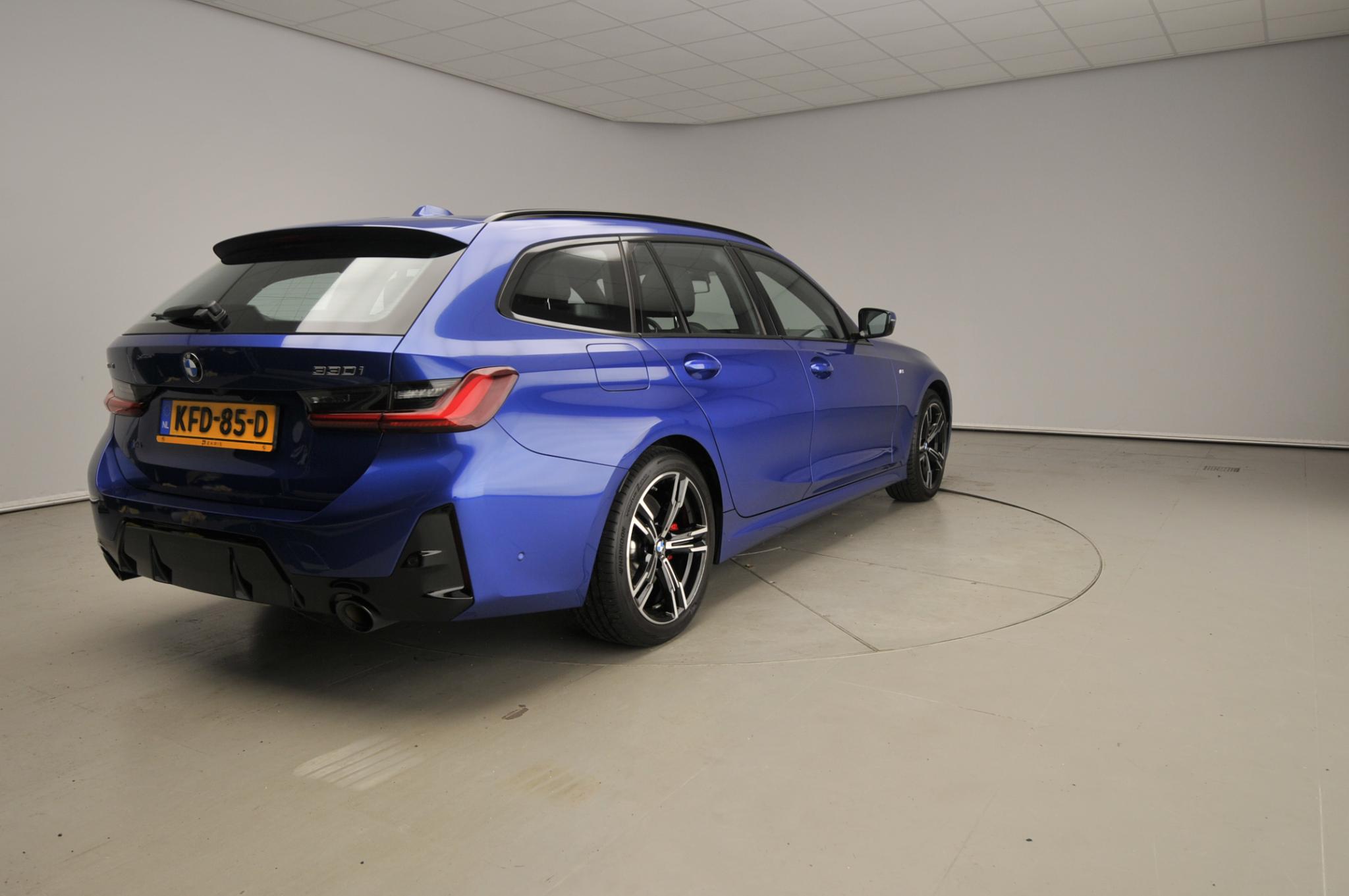 BMW 3 Serie Touring 330i xDrive - Afbeelding 2