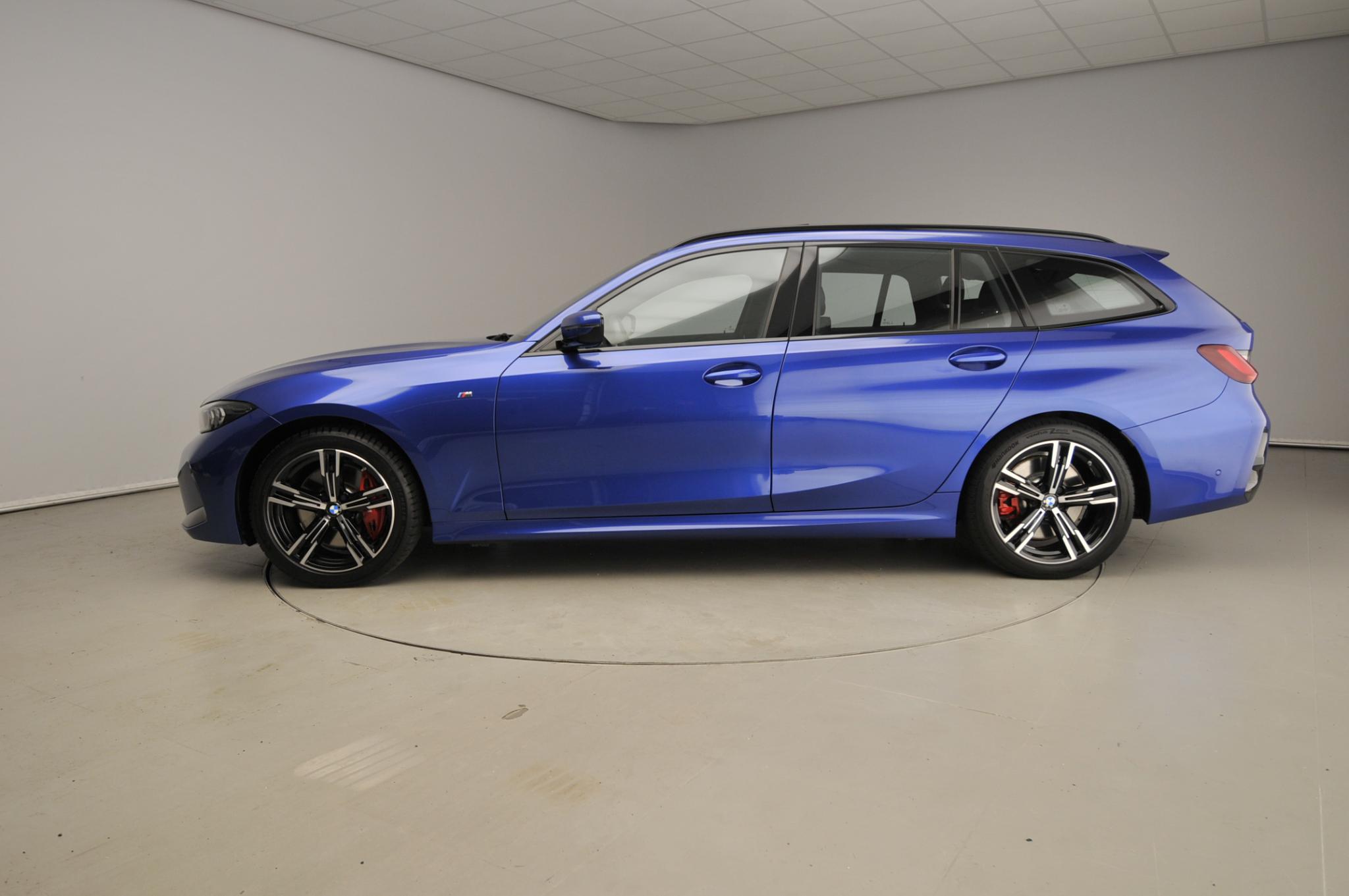 BMW 3 Serie Touring 330i xDrive - Afbeelding 3