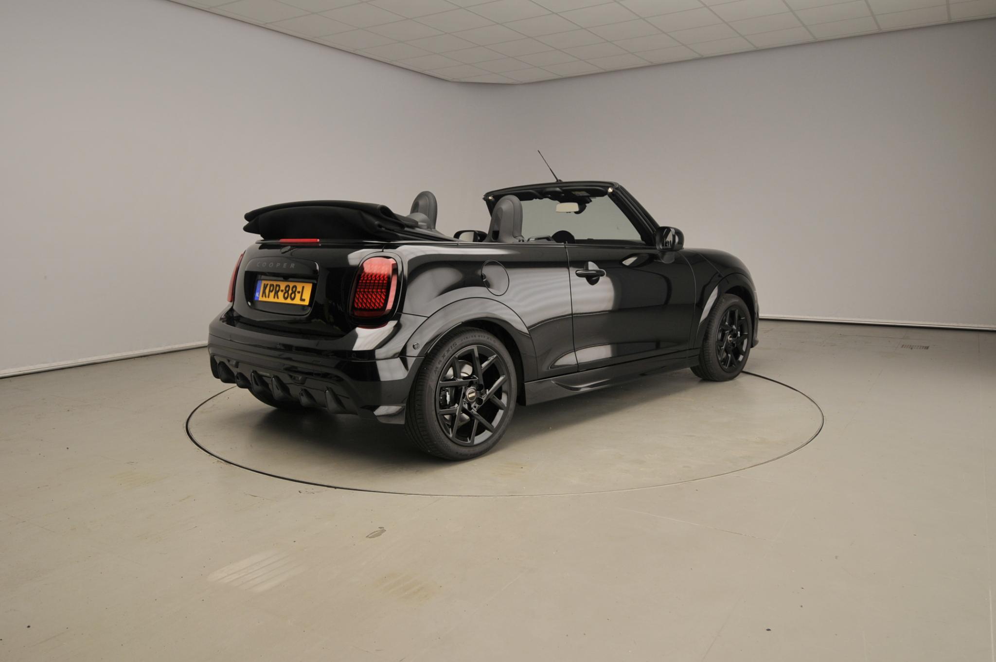 MINI Cooper Cabrio 2.0 C John Cooper Works M - Afbeelding 2
