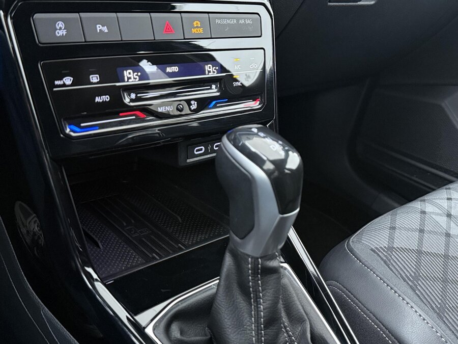 Volkswagen T-Cross 1.0 TSI R-Line