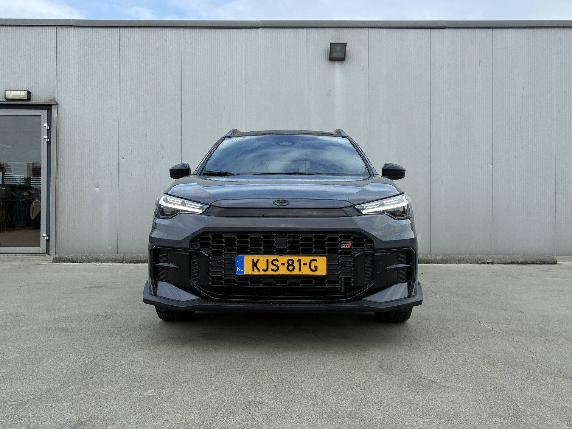 Toyota Corolla Cross Hybrid 180 GR Sport Automaat - Afbeelding 3
