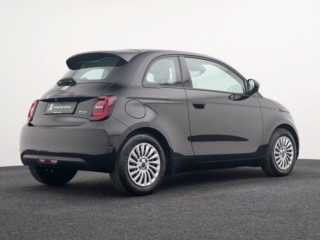 Fiat 500 Urban 42 kWh | Rij iconisch voor slechts 379 per maand - Afbeelding 2