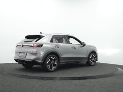 Volkswagen T-Roc 1.5 eTSI R-Line | All season | Trekhaak | Navi | Camera | Sfeerverlichting - Afbeelding 2
