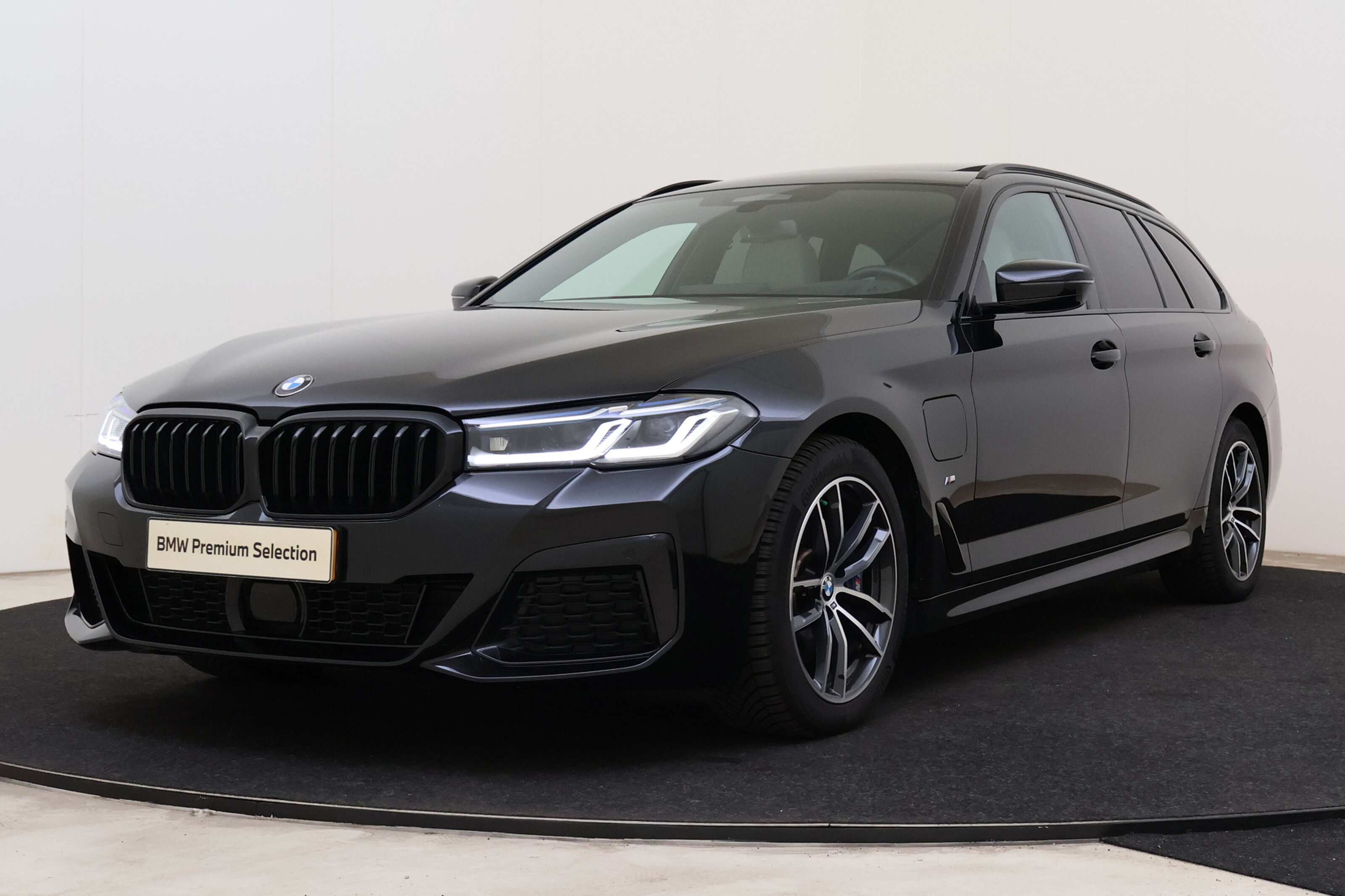 BMW 5 Serie Touring 530e M Sport Automaat