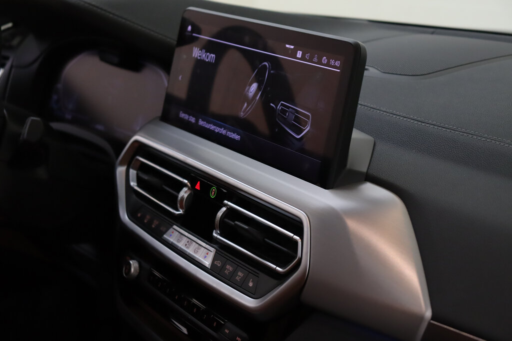 BMW iX3 18