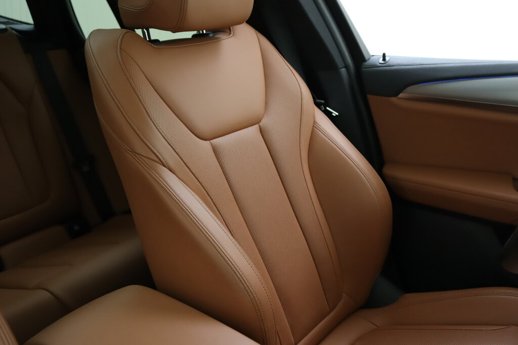 BMW iX3 20