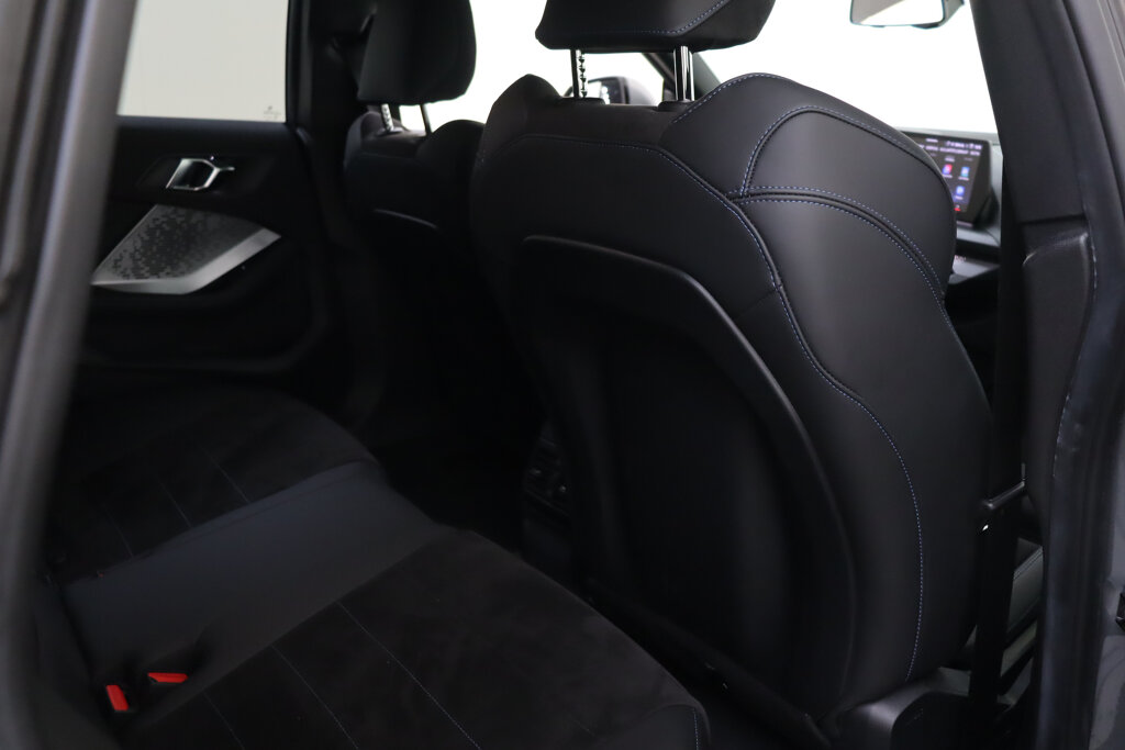 BMW 2 Serie 23