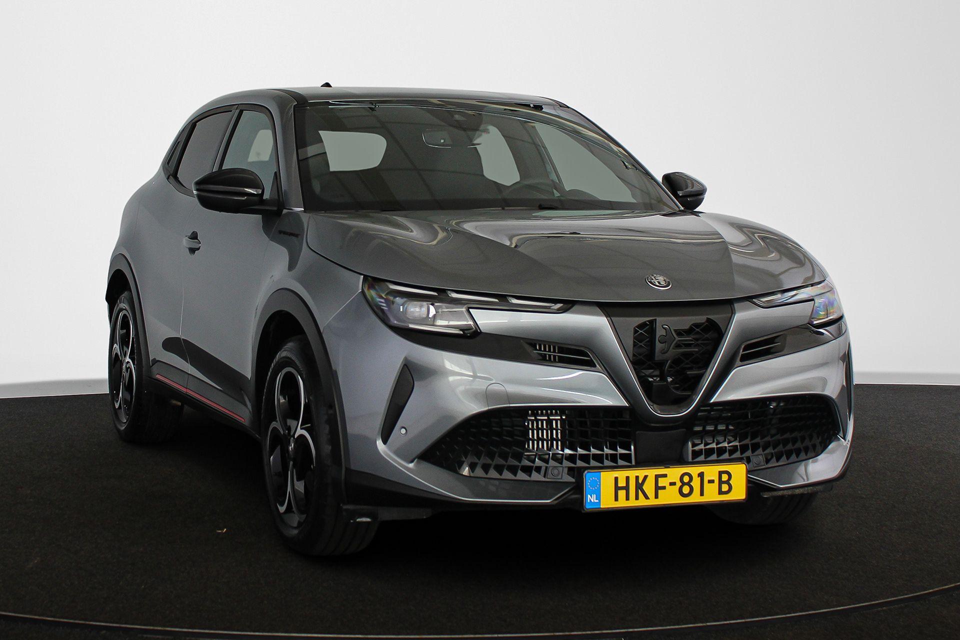 Alfa Romeo Junior 1.2 Turbo Hybrid Ibrida Speciale - Afbeelding 2