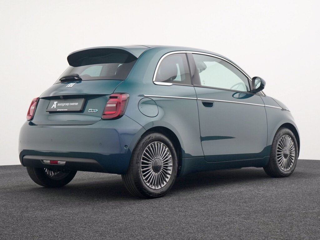 Fiat 500 Urban 42 kWh | Carplay | Private lease 379 pm - Afbeelding 2