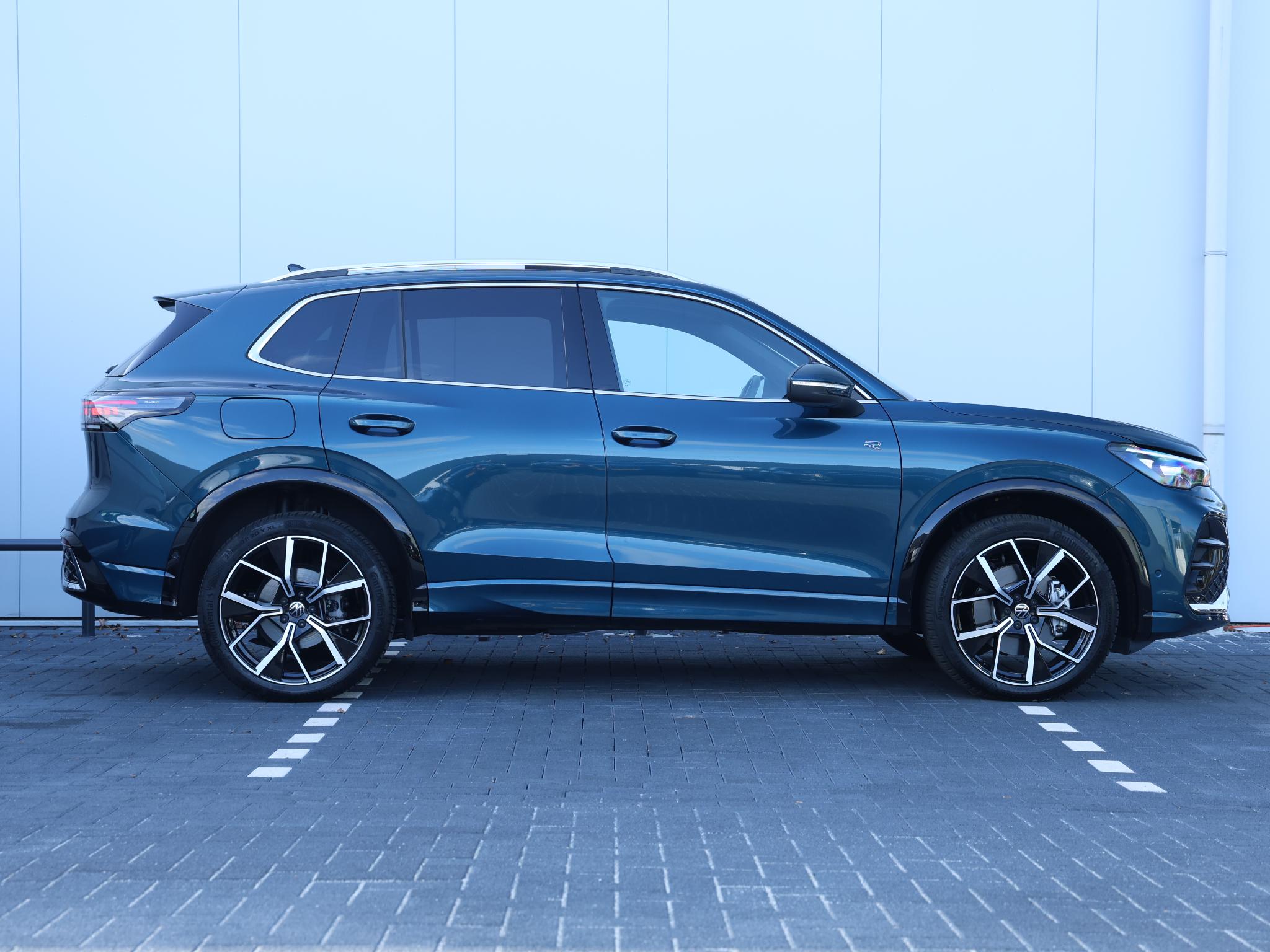 Volkswagen Tiguan 1.5 eHybrid R-Line Edition