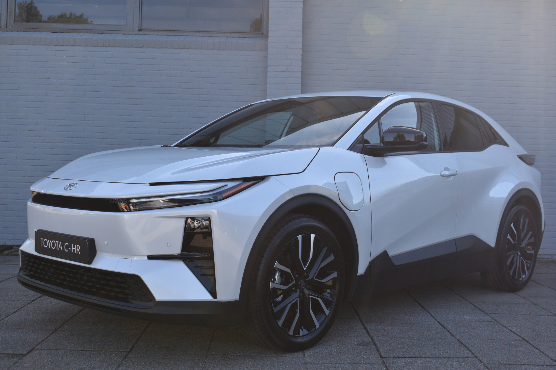 Toyota C-HR+ First Edition 77 kWh Automaat 224pk - Afbeelding 1