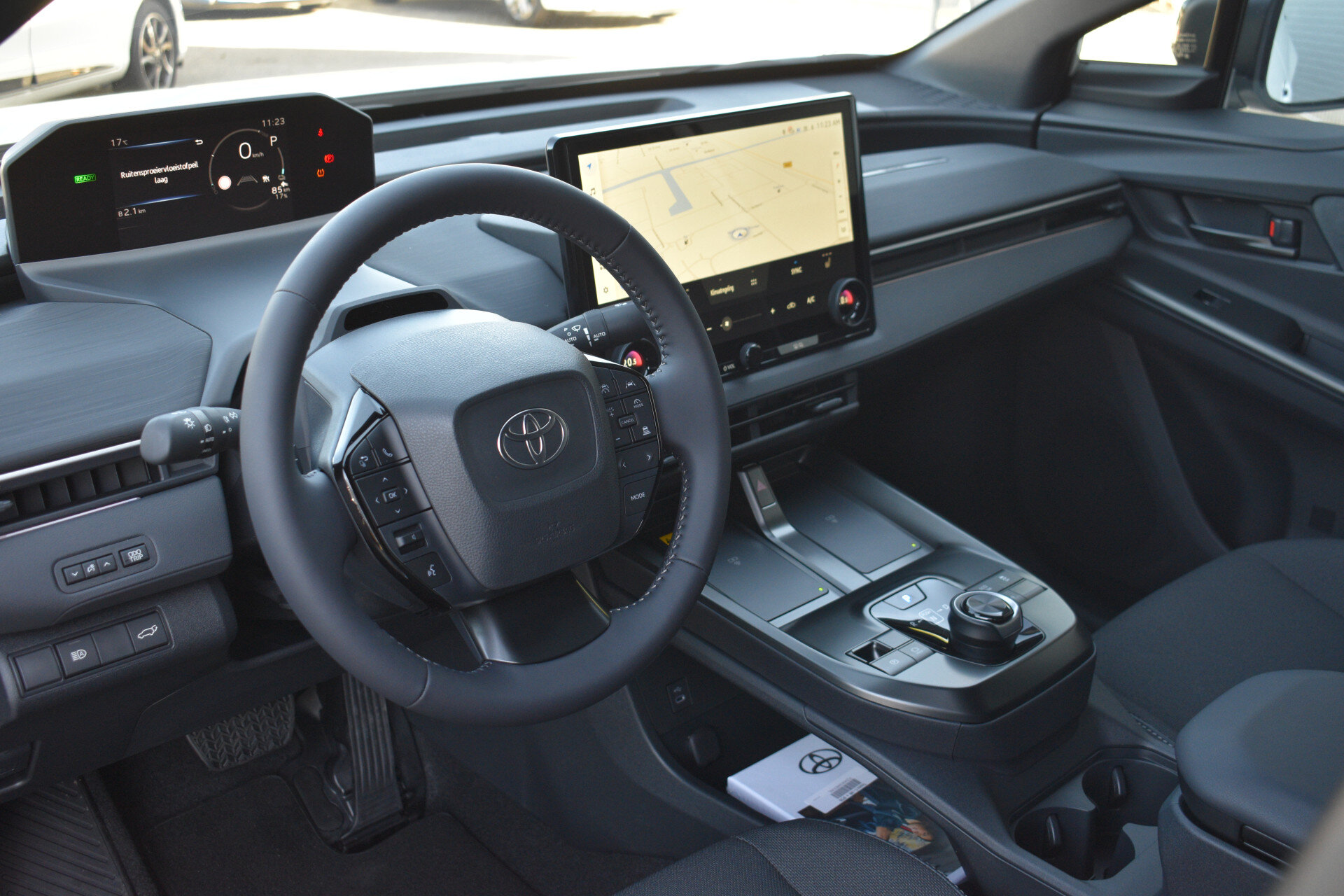 Toyota C-HR+ First Edition 77 kWh Automaat 224pk - Afbeelding 2
