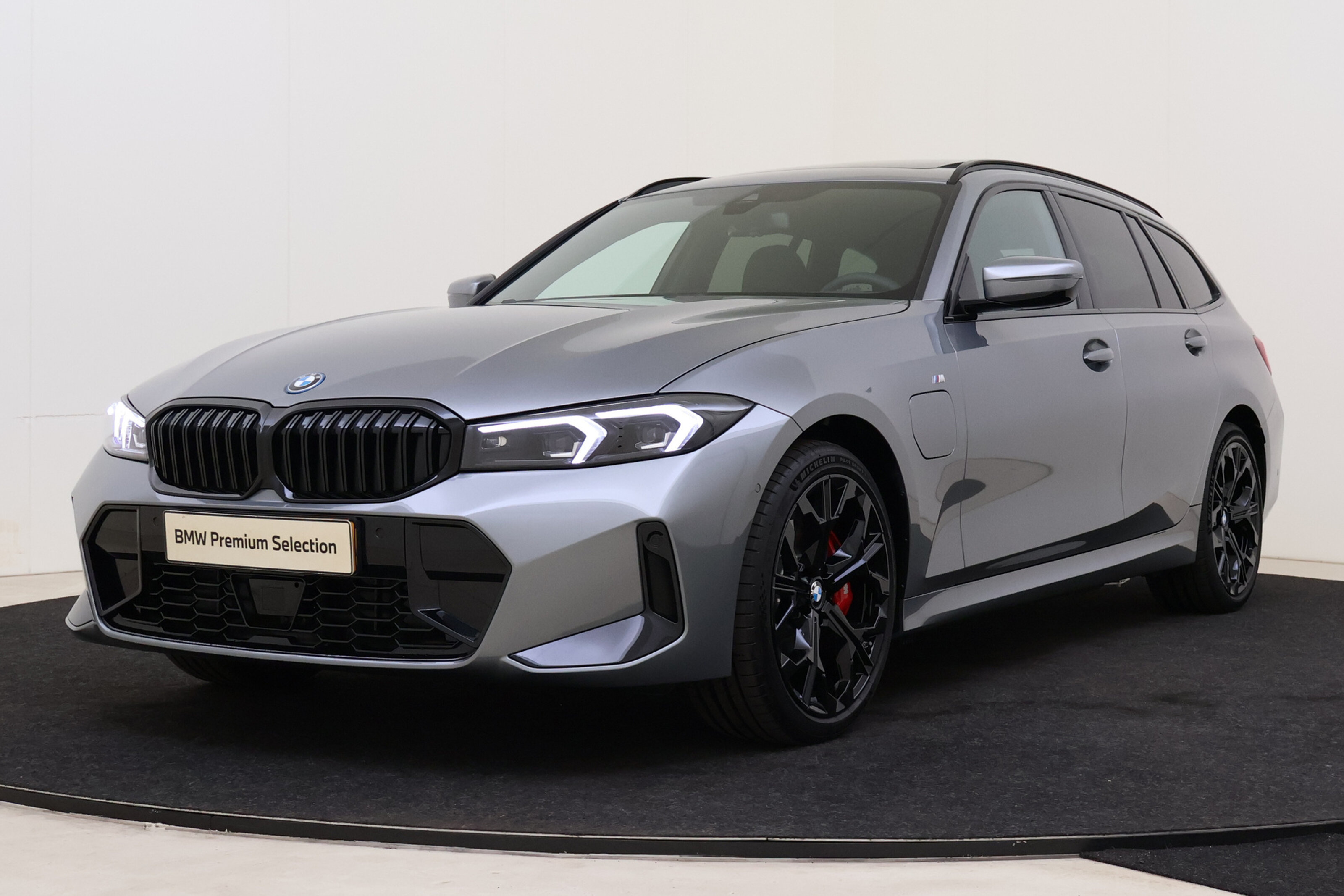 BMW 3 Serie Touring 330e M Sport Automaat