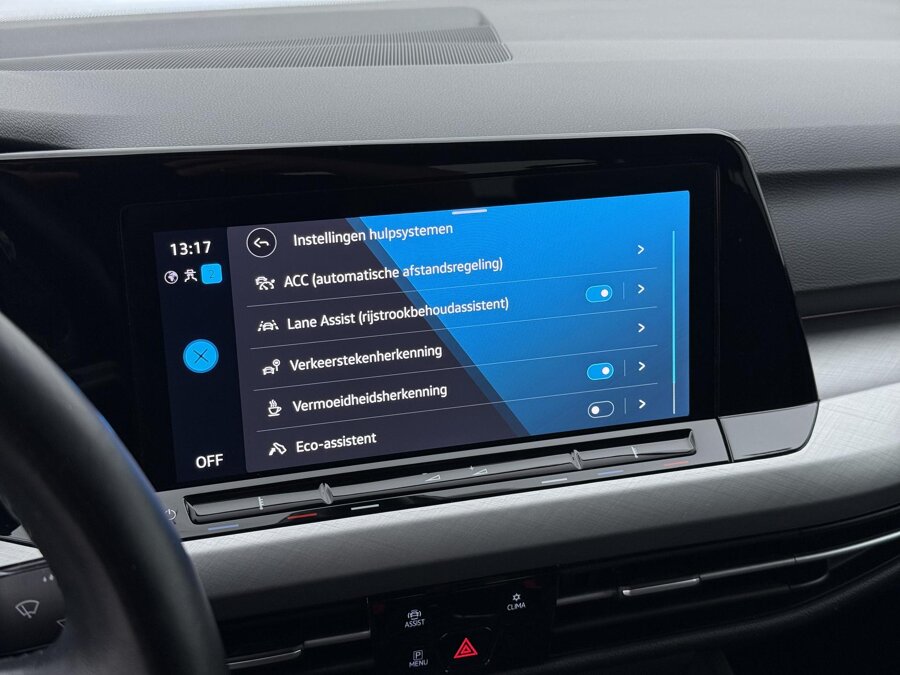 Volkswagen Golf 1.0 TSI Life 