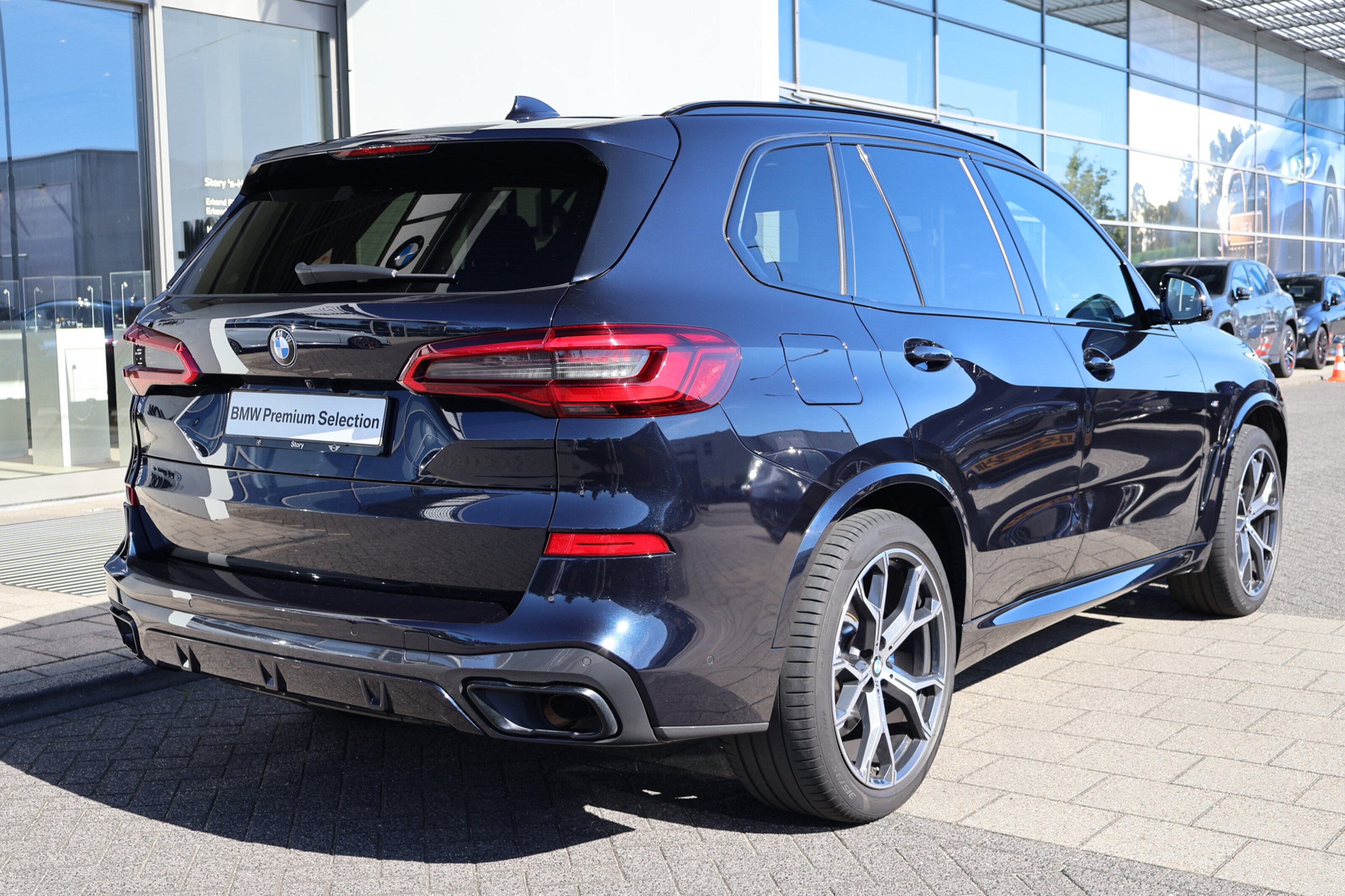 BMW X5 8