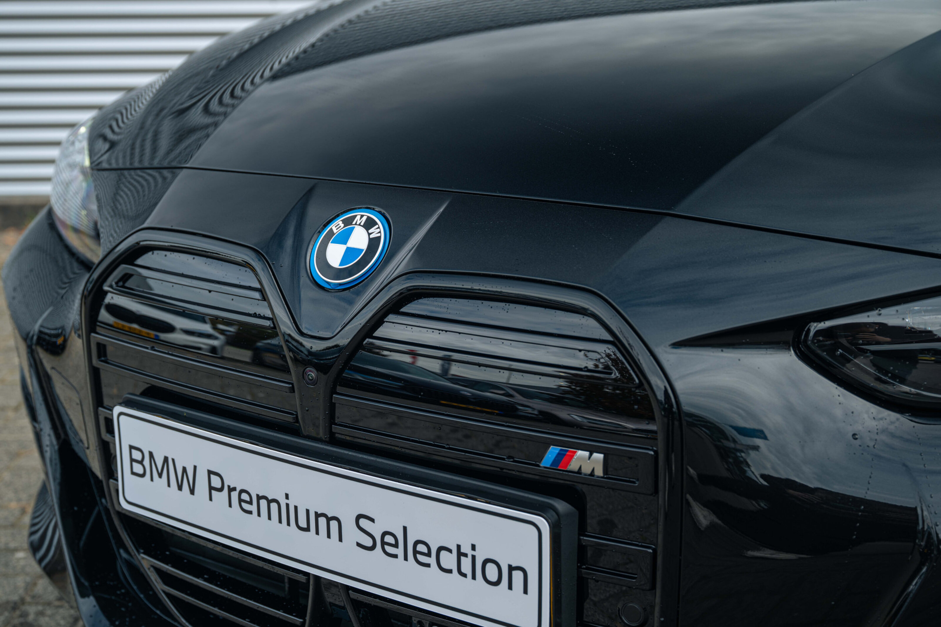 BMW i4 6