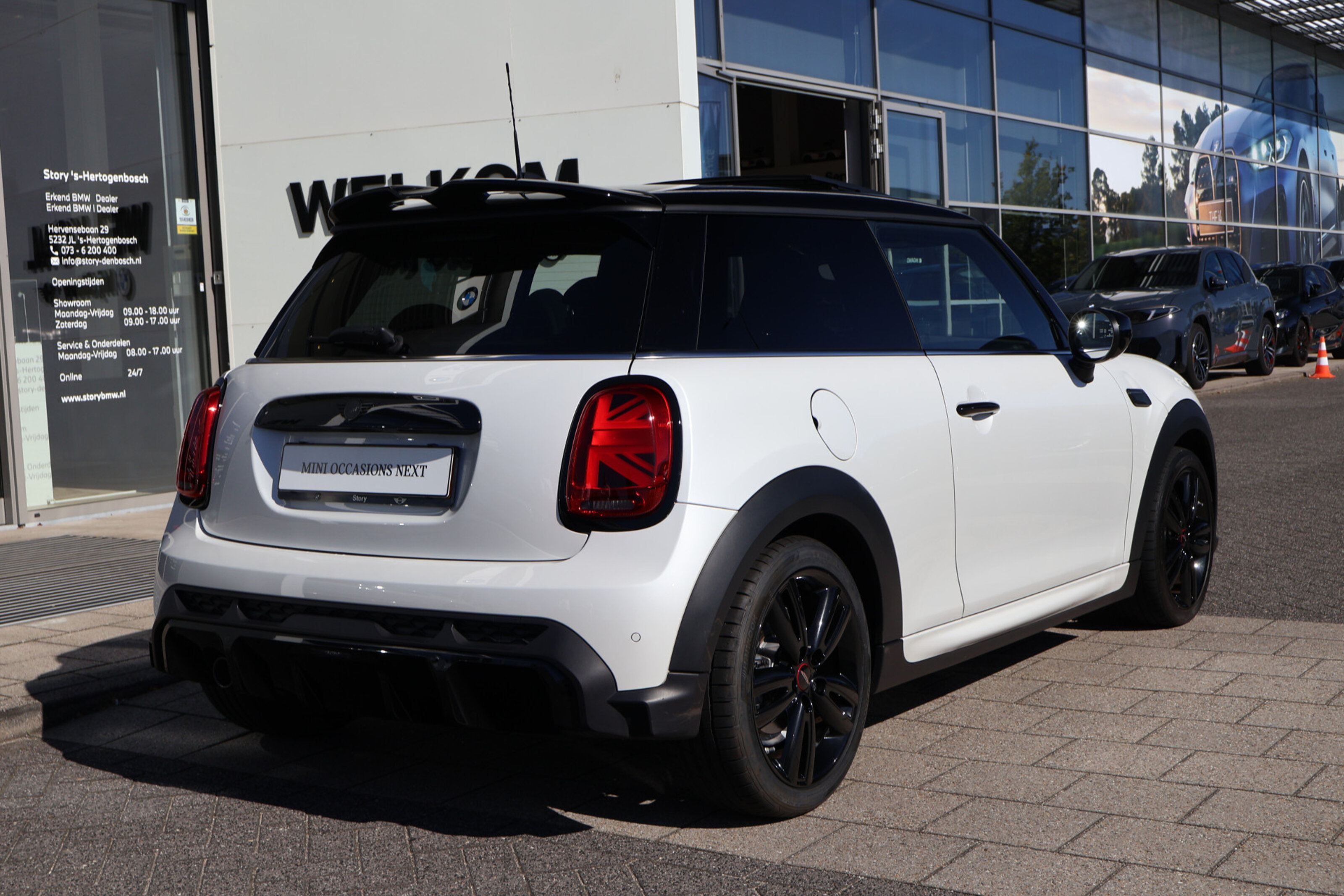 MINI Cooper 8