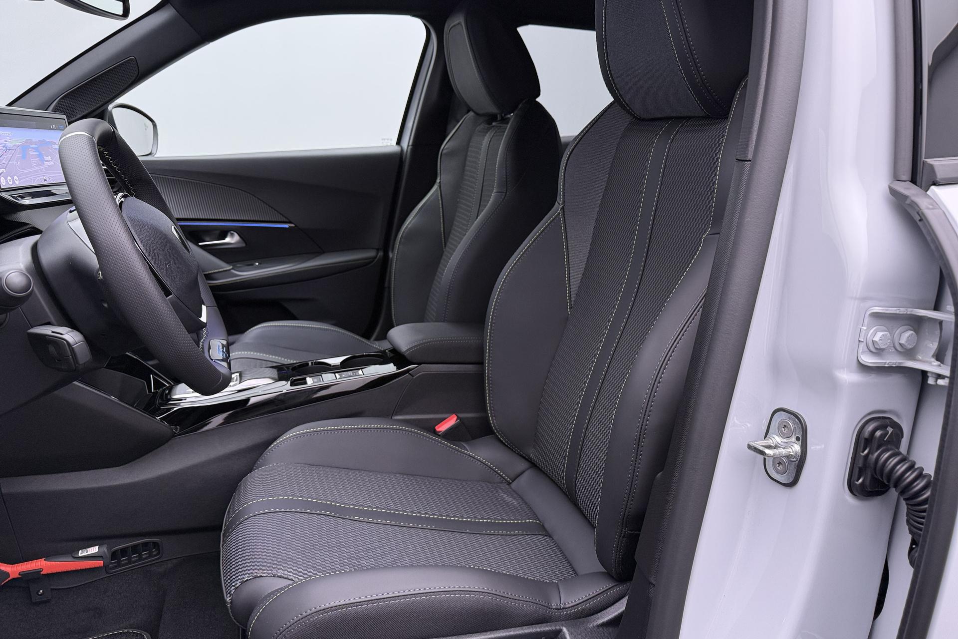 Peugeot 2008 1.2 Hybrid 145 GT - Afbeelding 5