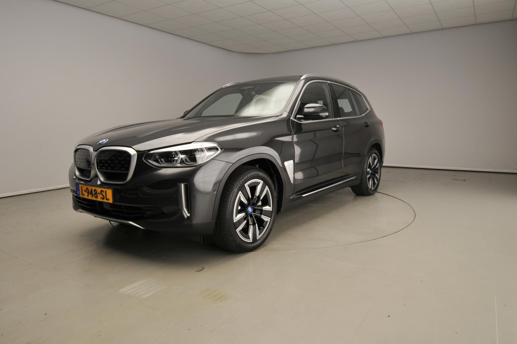BMW iX3 High Executive 80 kWh
