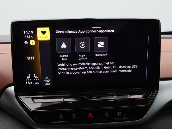 Apple Carplay/Android Auto Apple Carplay/Android Auto