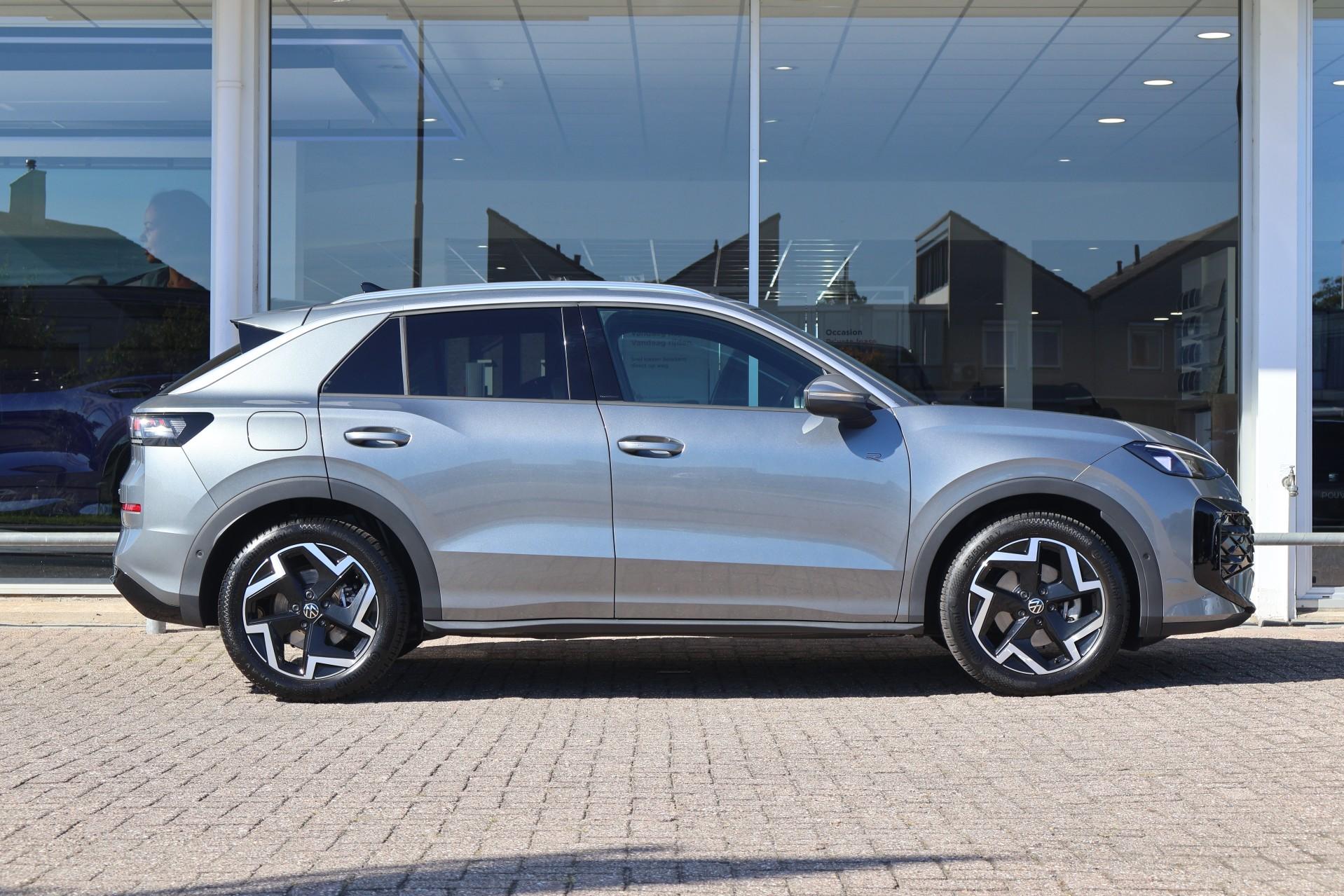 Volkswagen T-Roc 1.5 eTSI 150pk DSG R-Line First Edition - Afbeelding 3