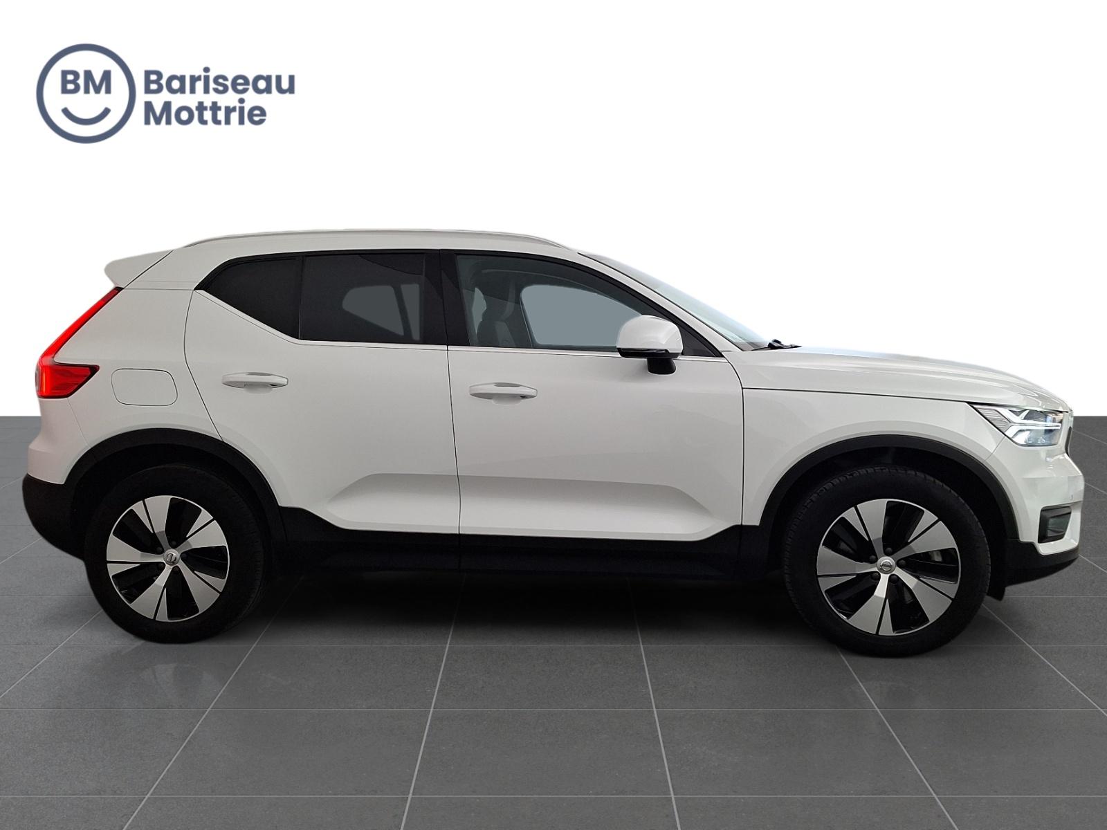 Volvo XC40 T4 INSCRIPTION PLUG-IN HYBRID *CAMERA*SENSOREN VOOR EN ACHTER*CARPLAY*GPS*INKLAPBARE TREKHAAK* - Afbeelding 3