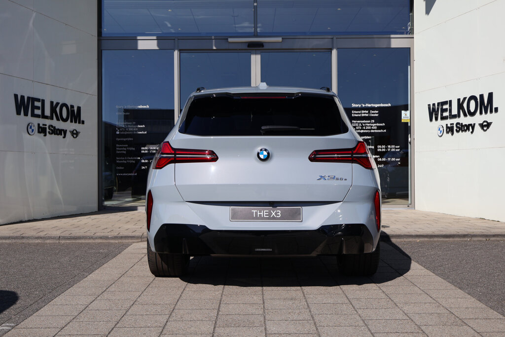BMW X3 7