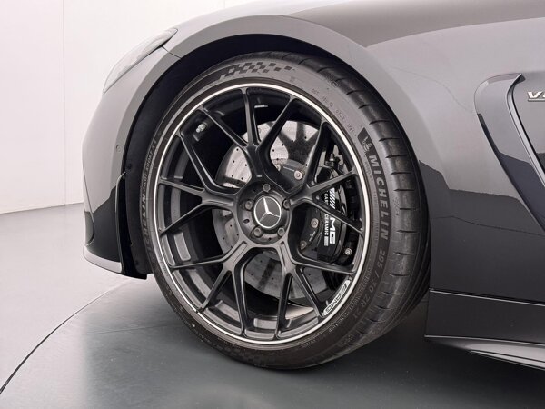 21" multispaakse lichtmetalen AMG-velgen in matzwarte afwerking