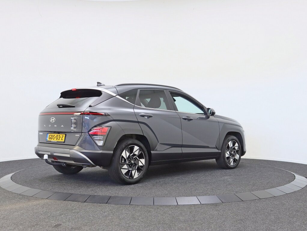 Hyundai Kona 1.6 GDI HEV Premium | Trekhaak | Leder | 360 camera | 1e eigenaar - Afbeelding 2