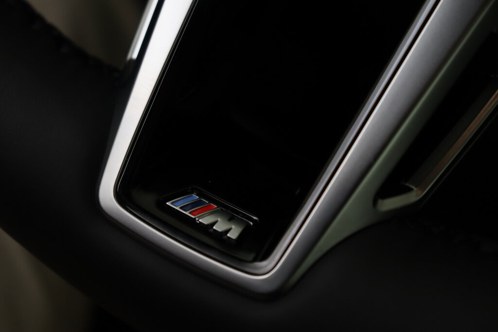 BMW iX1 31