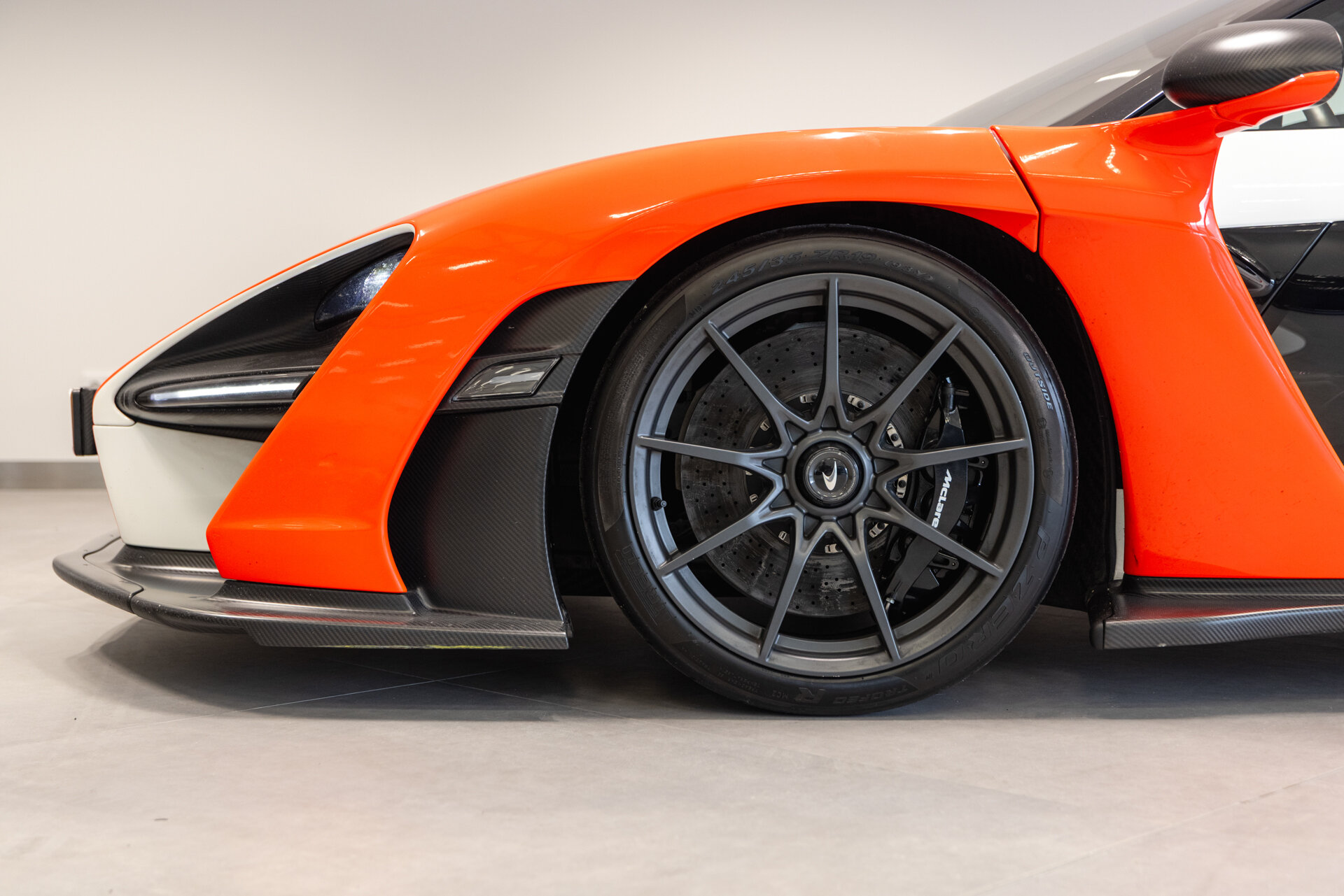 McLaren Senna - foto 14