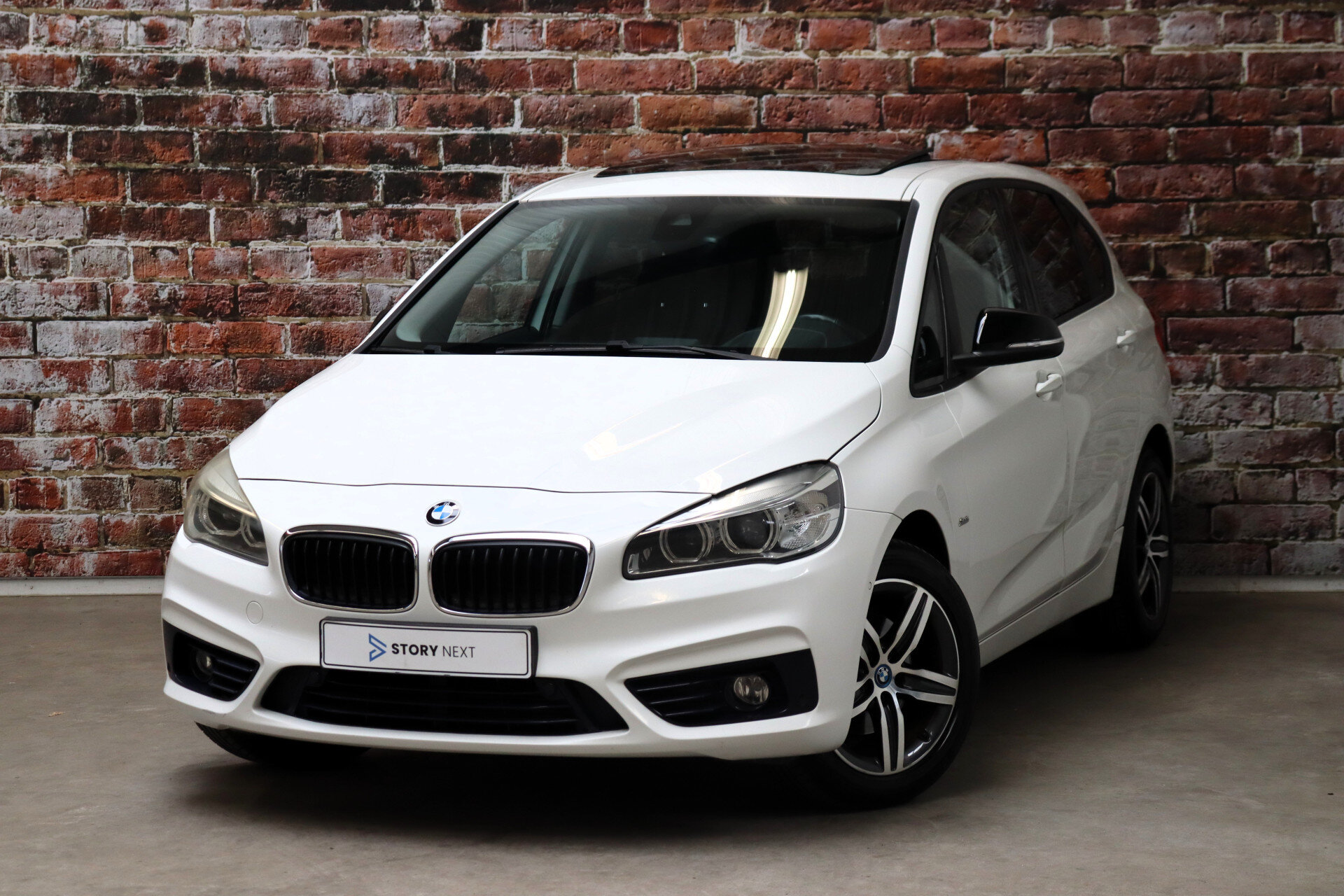BMW 2 Serie Active Tourer 218i Executive Sport Line Automaat