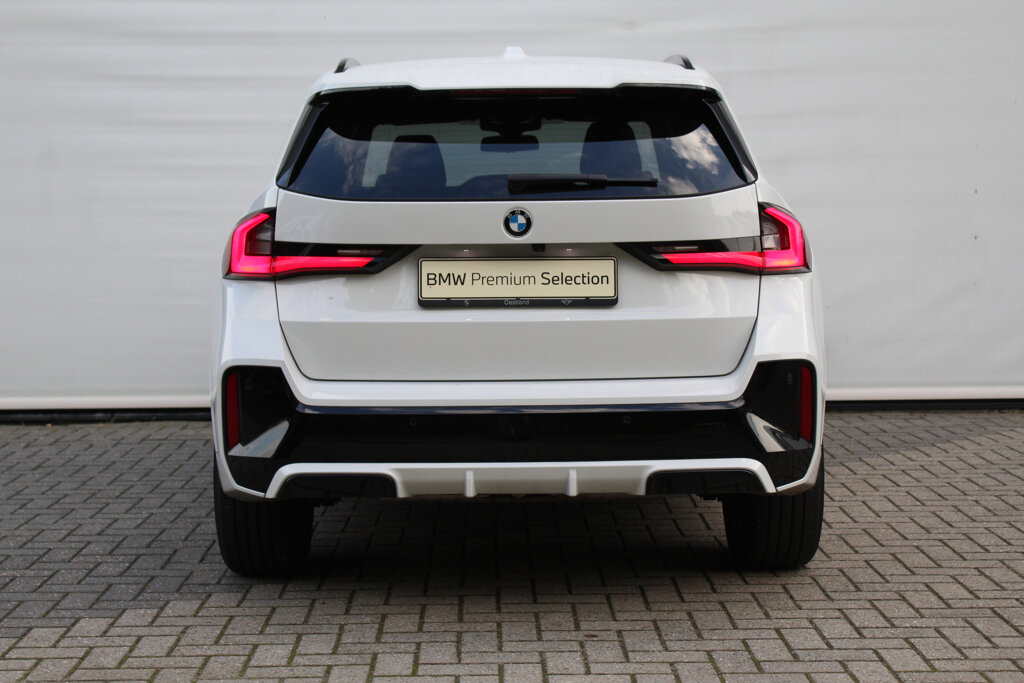 BMW X1 6