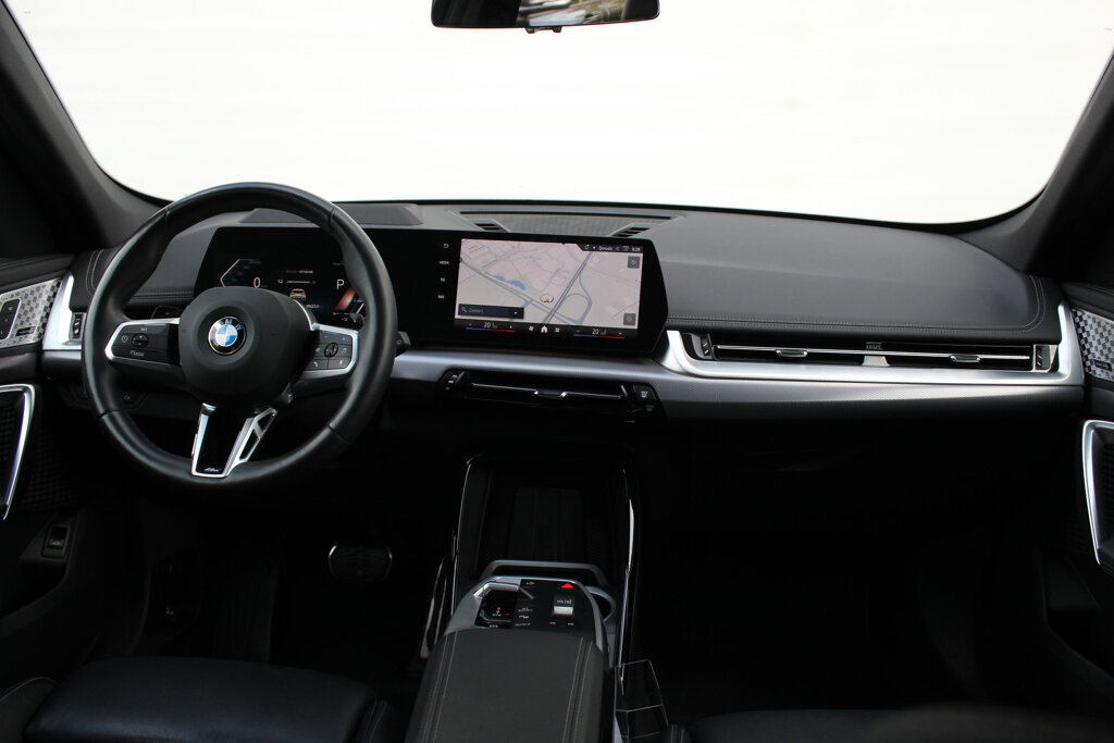 BMW X1 13