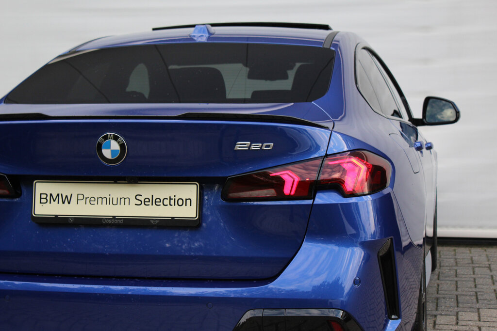 BMW 2 Serie 11