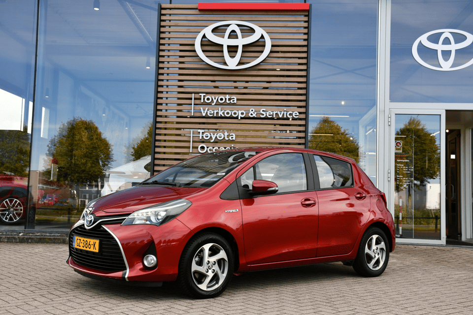 Toyota Yaris 1.5 Hybrid Lease Automaat 100pk - Afbeelding 1