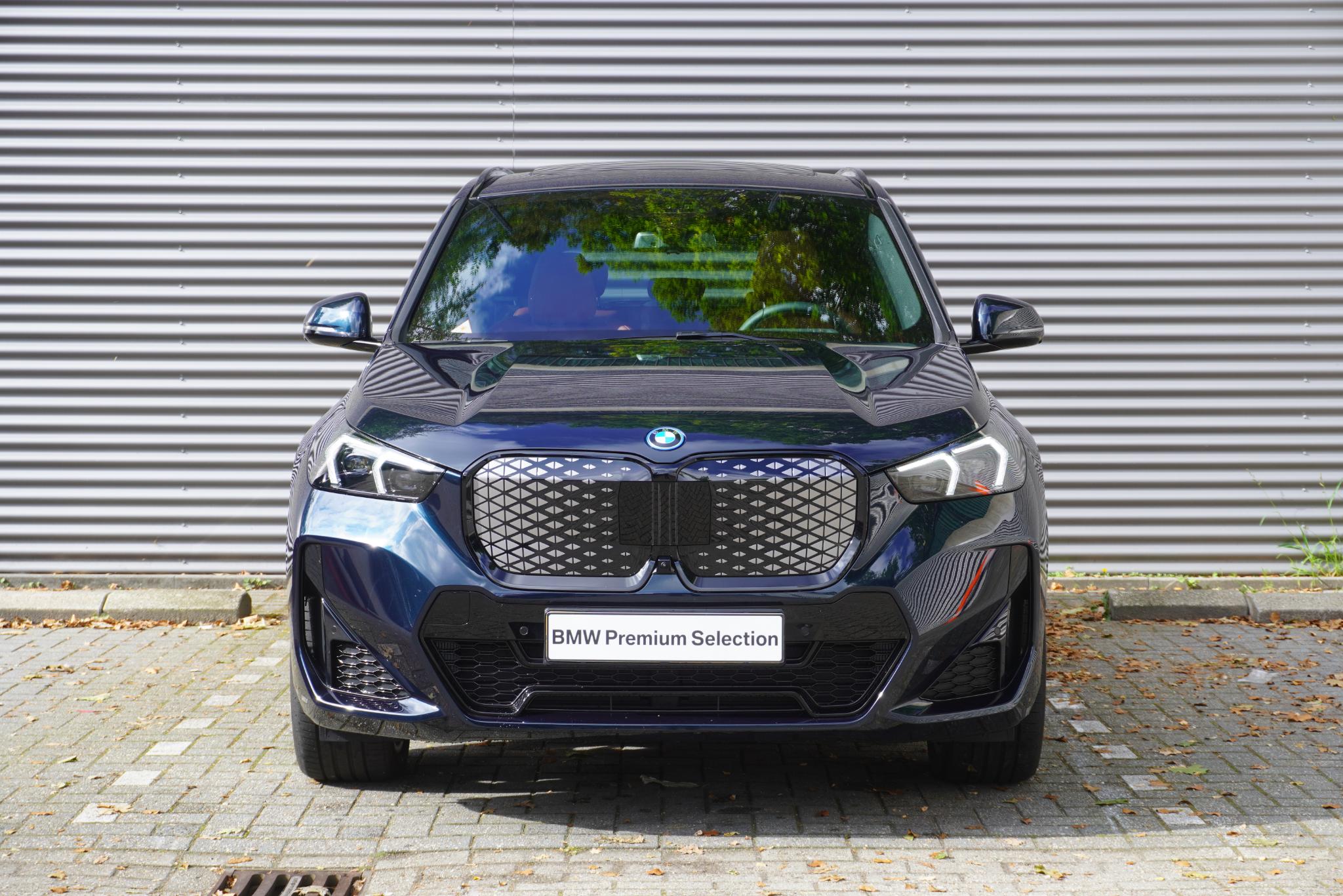 BMW iX1 eDrive20 M Sport Edition - Afbeelding 3