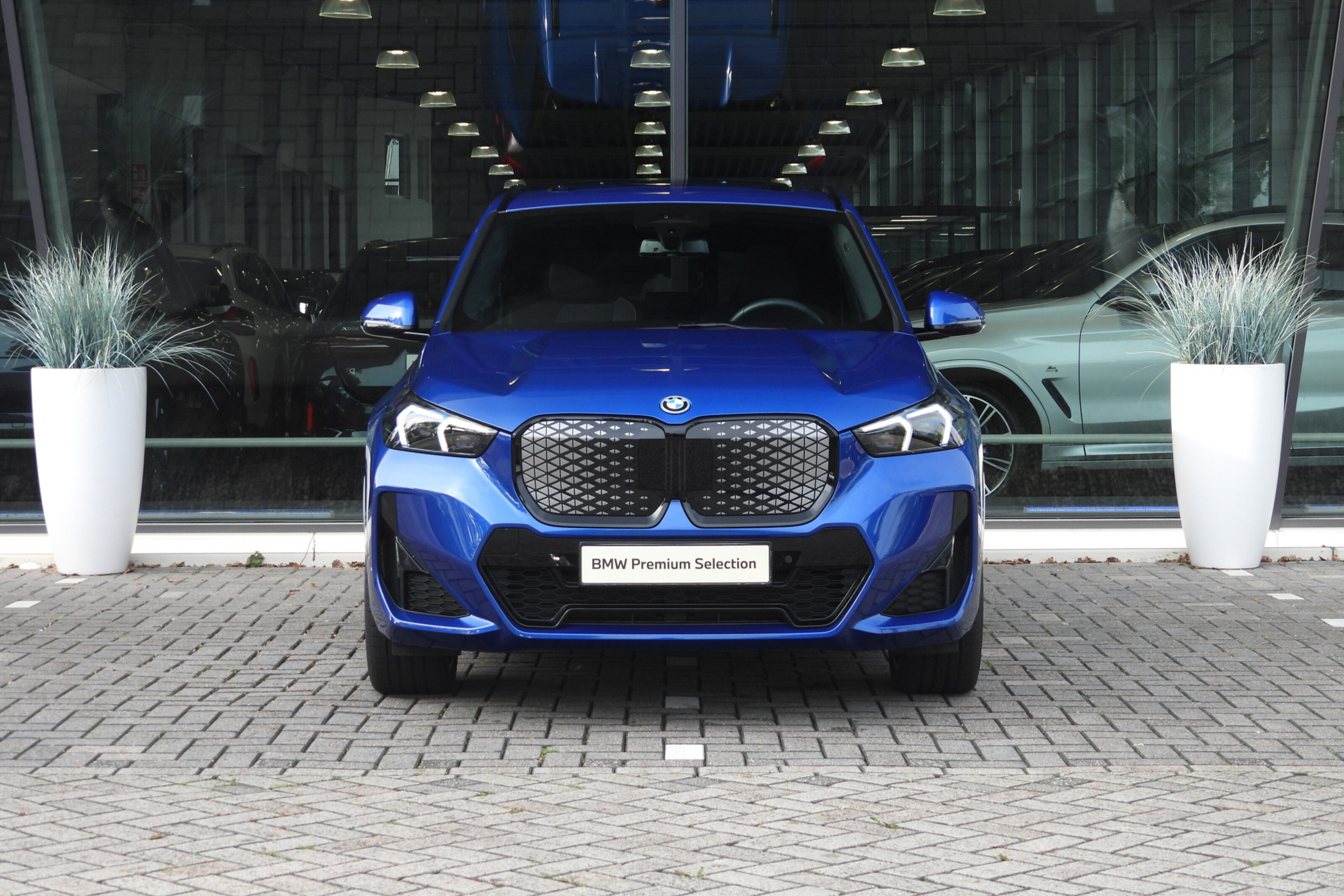 BMW iX1 9
