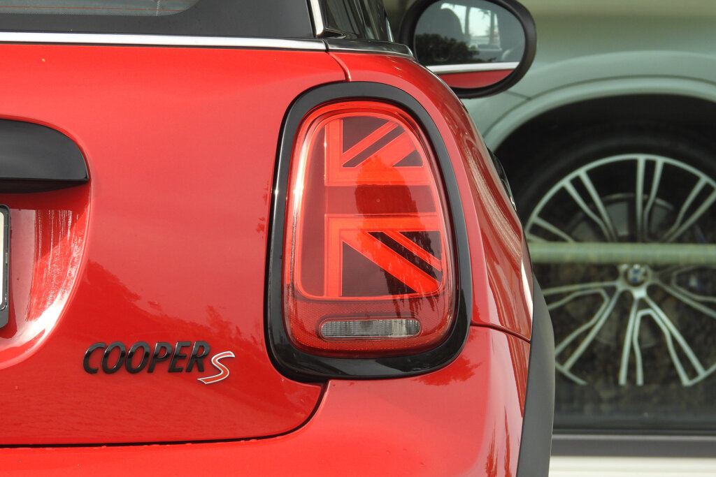 MINI Cooper S 24