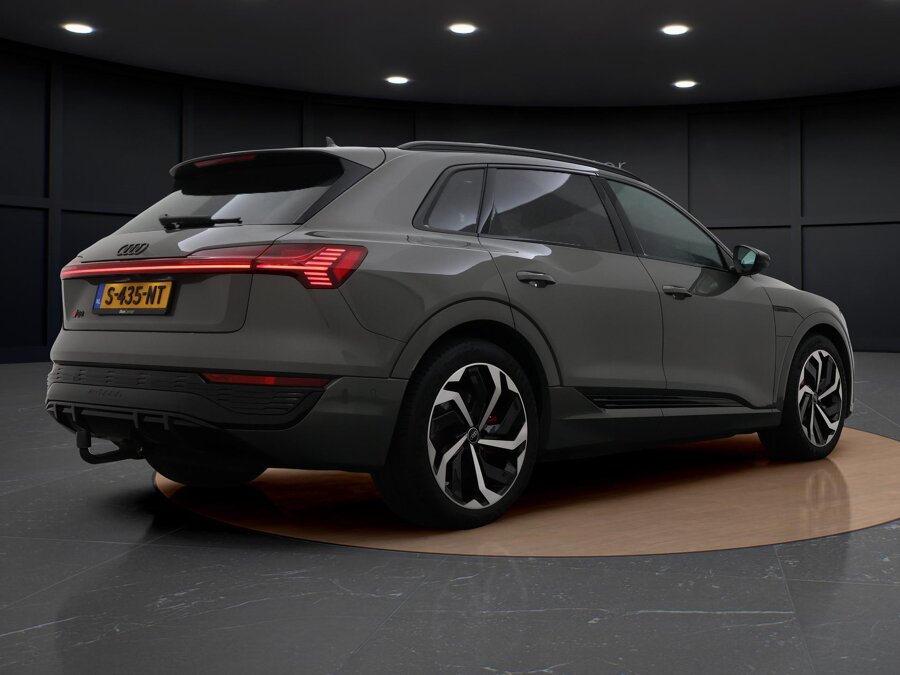 Audi Q8 e-tron 50 quattro S Edition 95 kWh