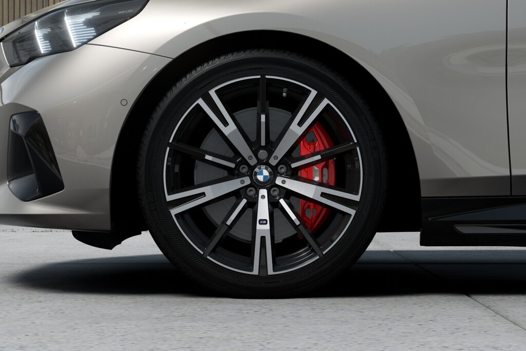 BMW i5 6