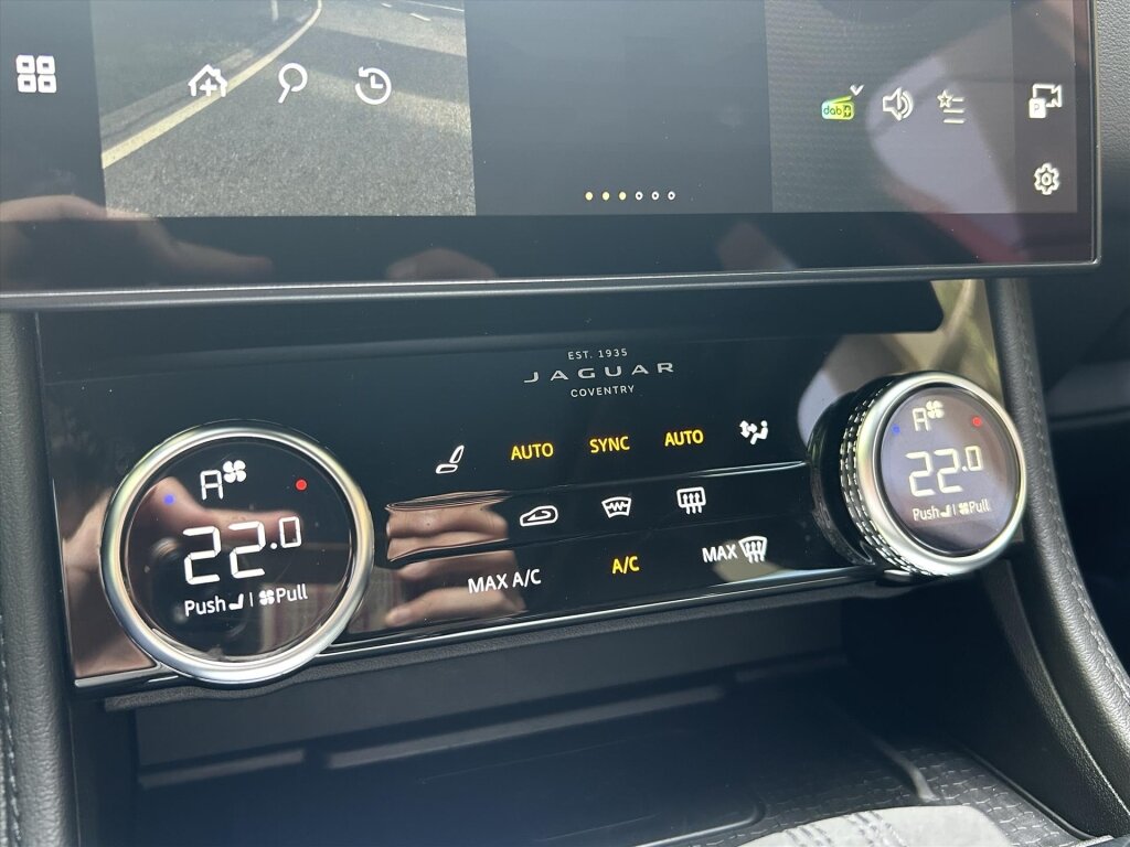 Jaguar F-PACE - foto 26
