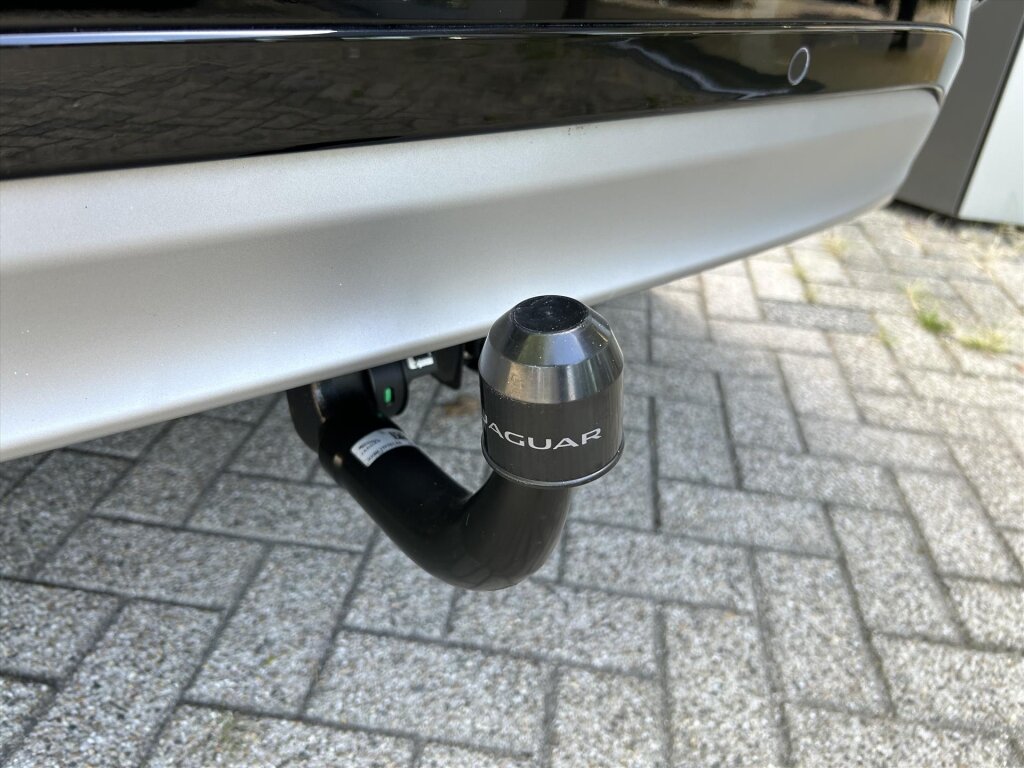 Jaguar F-PACE - foto 35