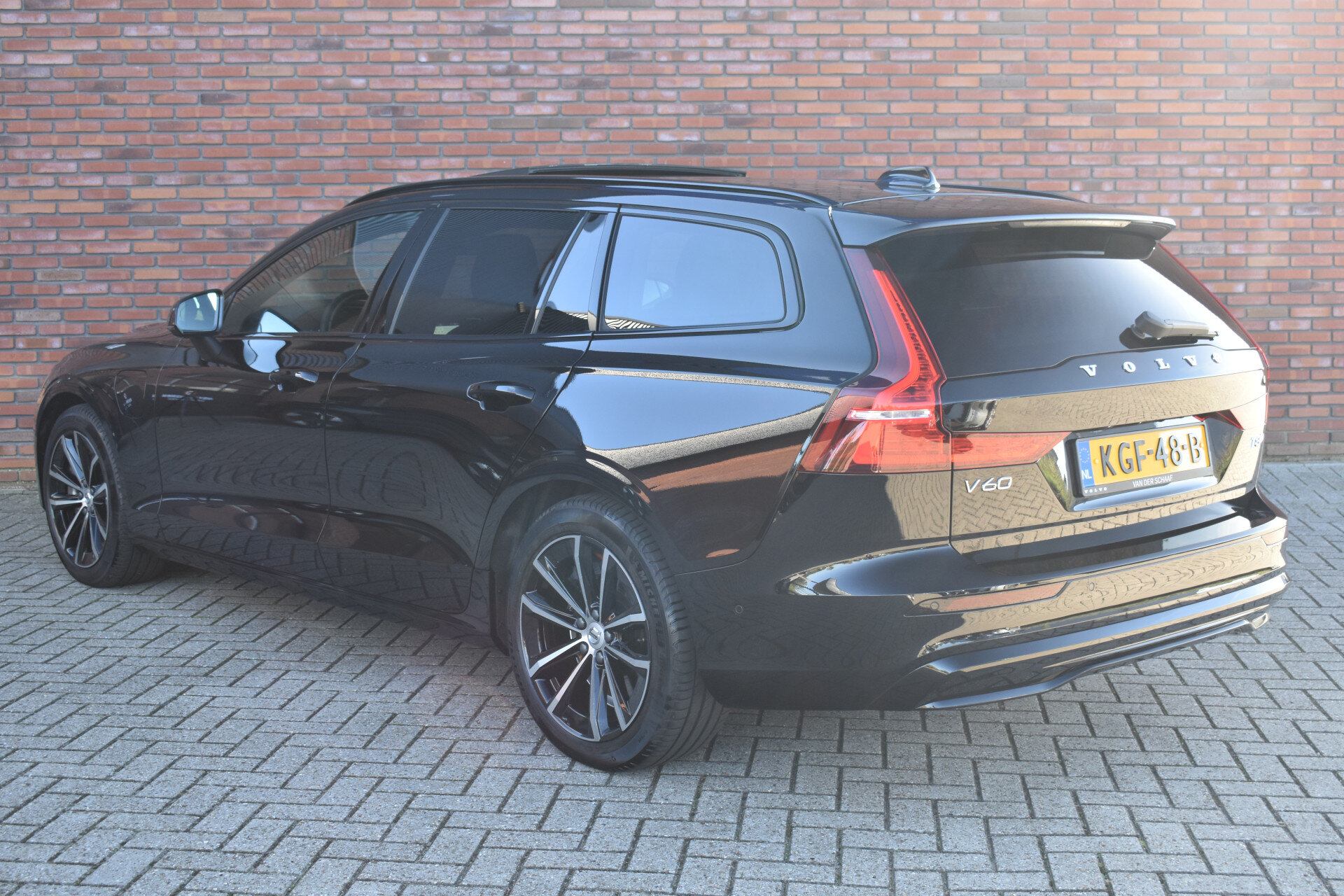 Volvo V60 T8 455PK Plug-in hybrid AWD Plus Dark - Afbeelding 4