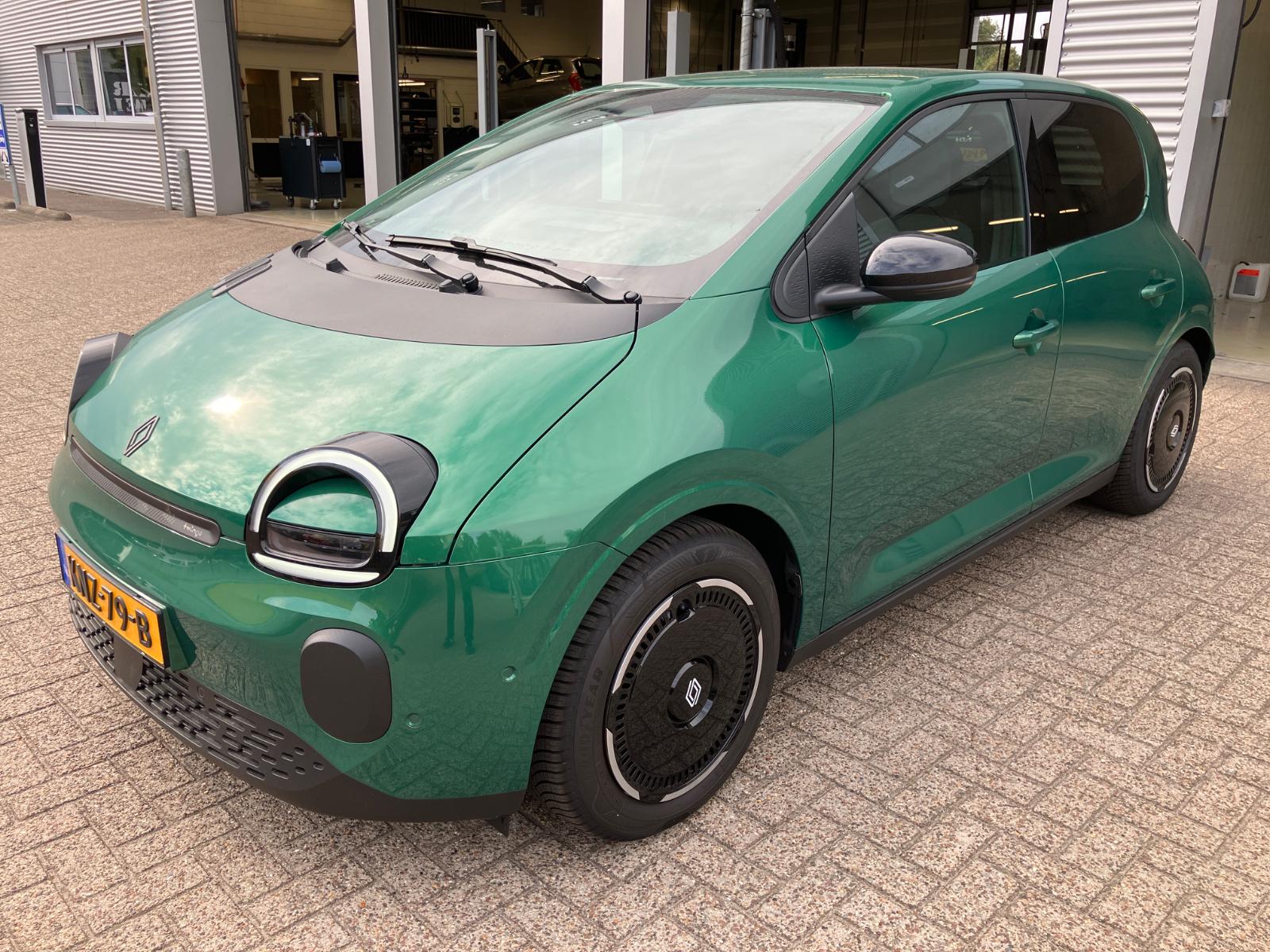Renault Twingo techno 80pk urban range - Afbeelding 2