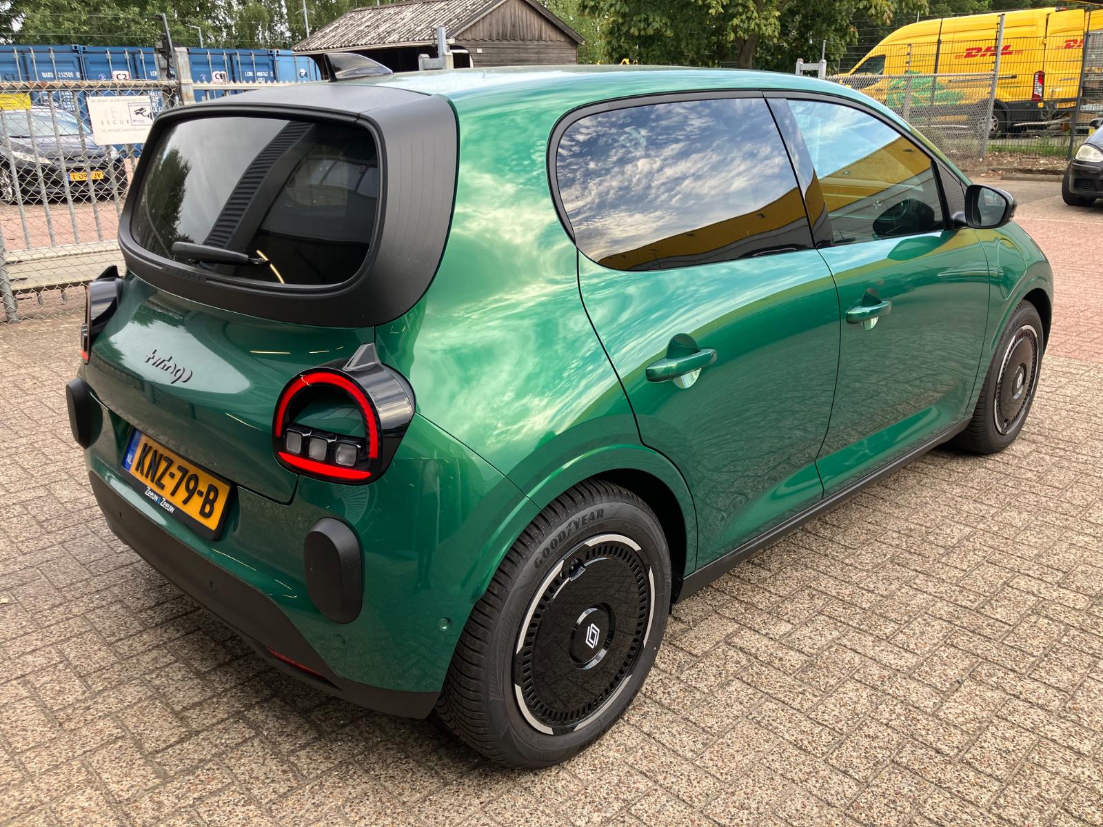 Renault Twingo techno 80pk urban range - Afbeelding 4