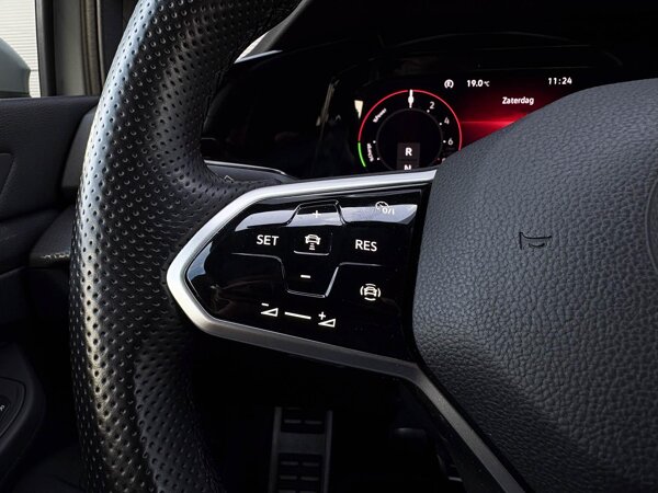 cruise control adaptief met Stop&Go en stuurhulp